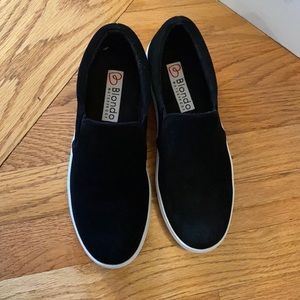 Black Blondo Women’s slip-on sneaker